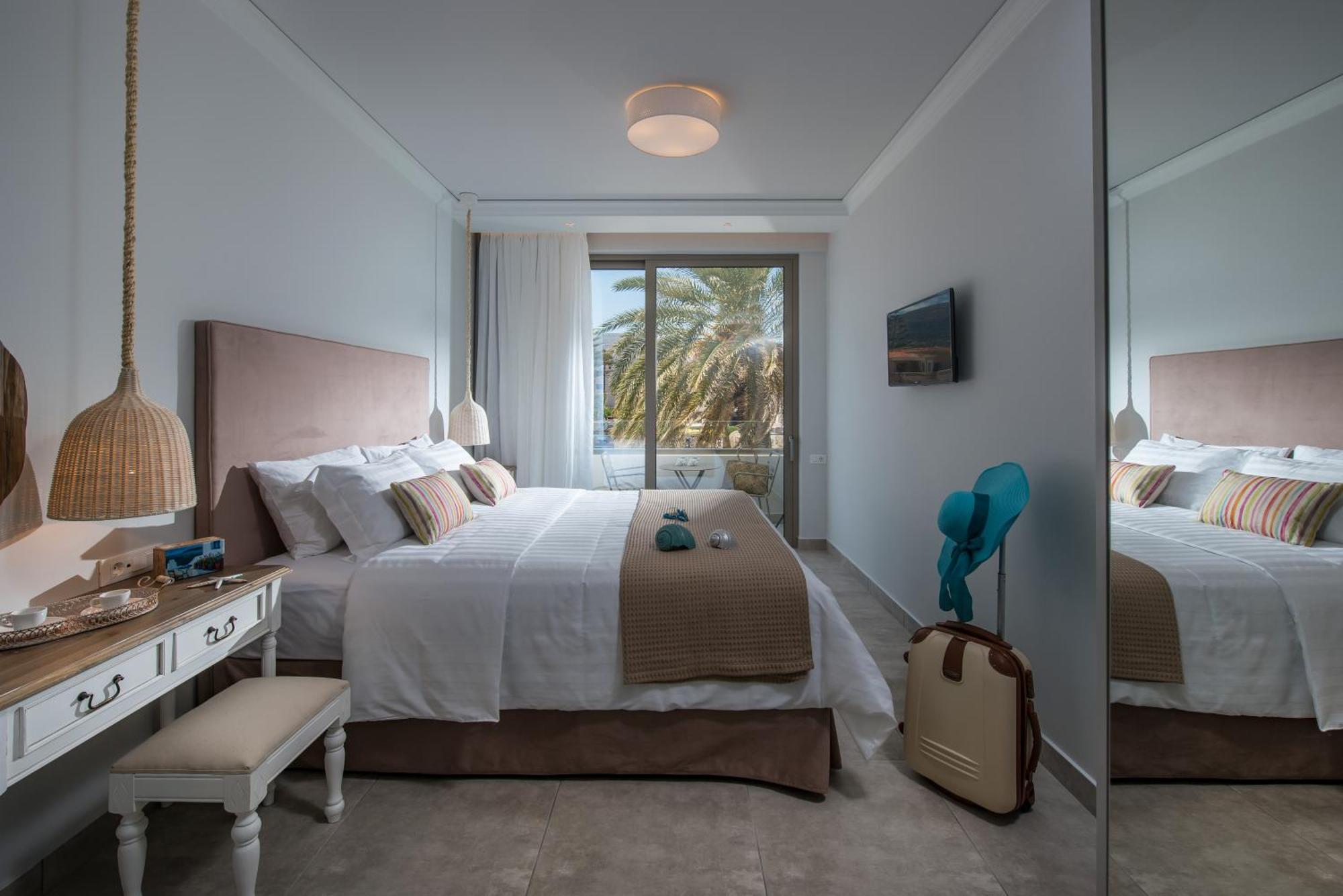 Drossia Palms Hotel And Nisos Beach Suites Malia Oda fotoğraf