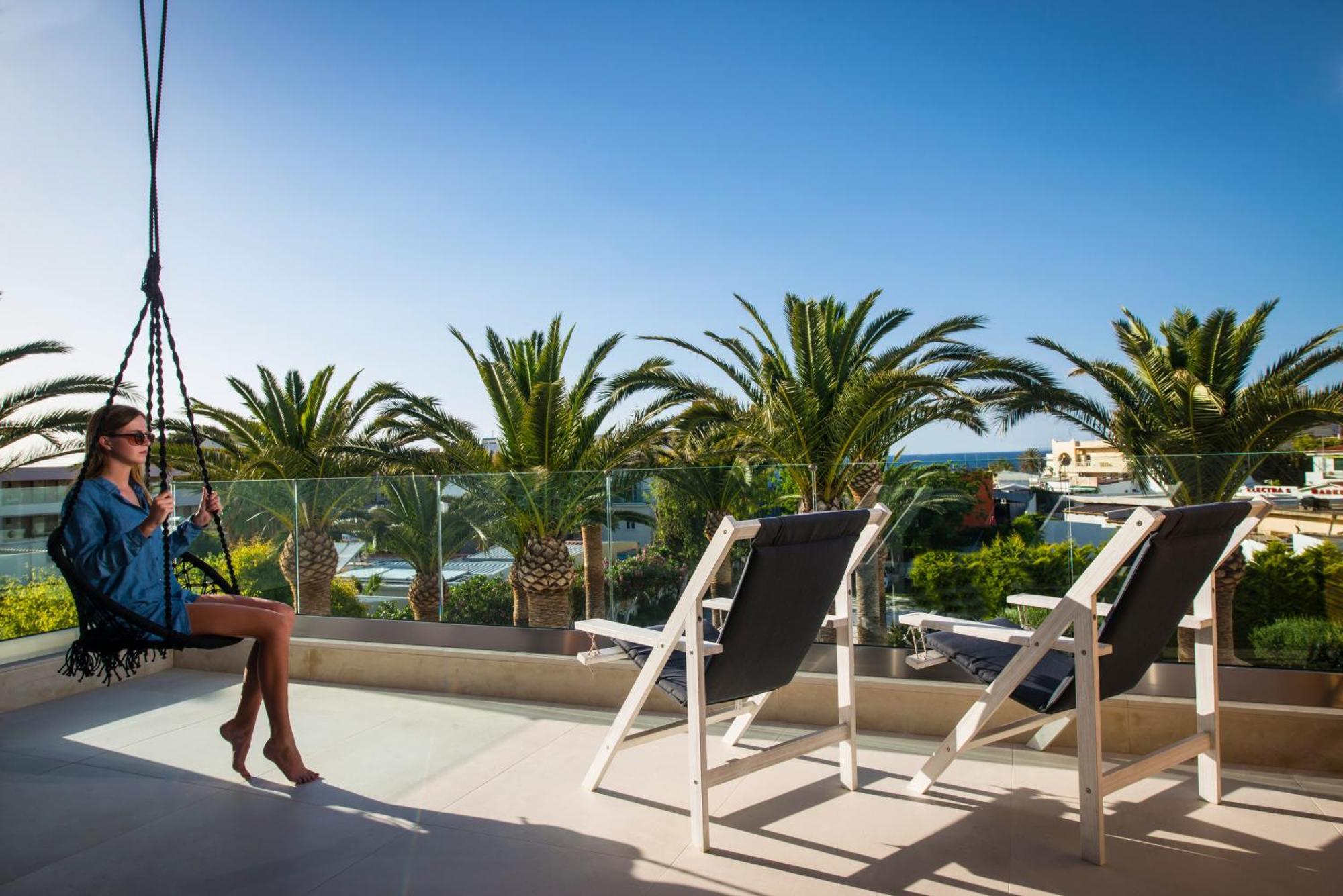 Drossia Palms Hotel And Nisos Beach Suites Malia Oda fotoğraf