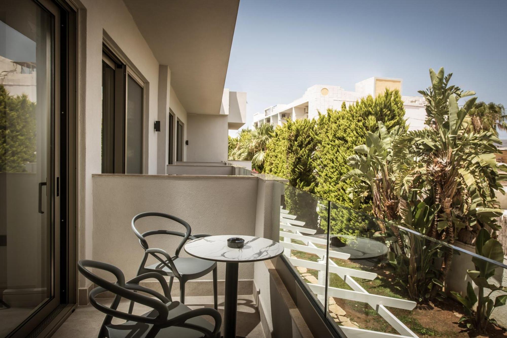 Drossia Palms Hotel And Nisos Beach Suites Malia Dış mekan fotoğraf