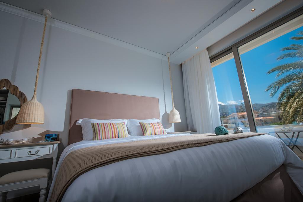 Drossia Palms Hotel And Nisos Beach Suites Malia Oda fotoğraf