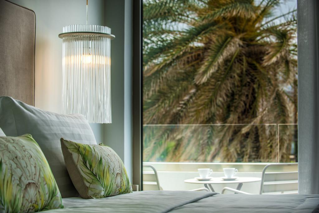 Drossia Palms Hotel And Nisos Beach Suites Malia Oda fotoğraf