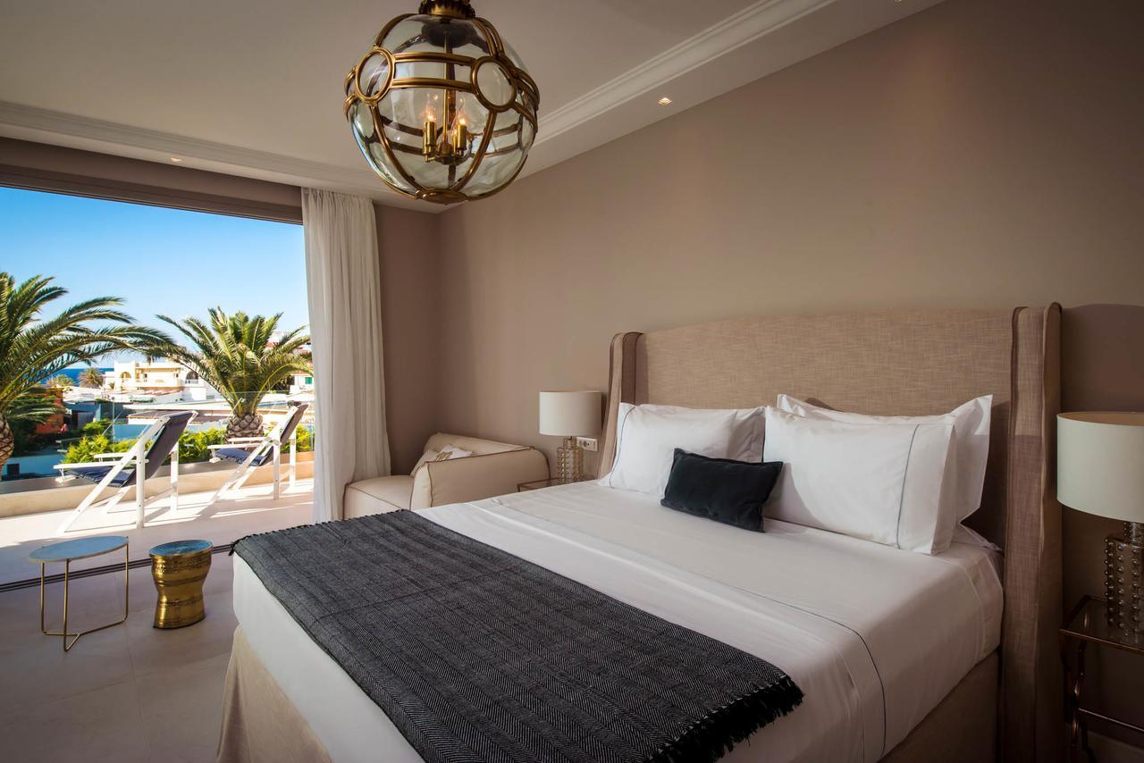 Drossia Palms Hotel And Nisos Beach Suites Malia Oda fotoğraf